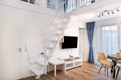 Nahe Airport Berlin Maisonette