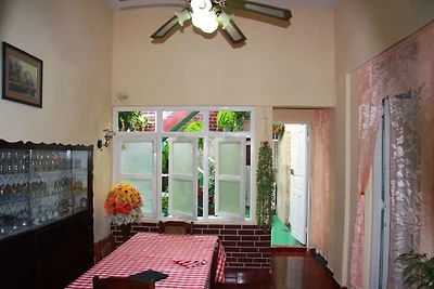 Sr. Roger y Sra. Otilia Appartement