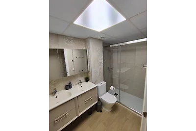 Schöne Wohnung mit Pool, 50m zum