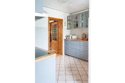 Elbwiesenhaus an der Elbe