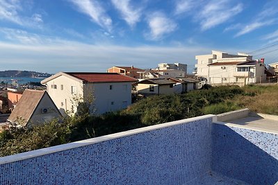 Pool & Meerblick