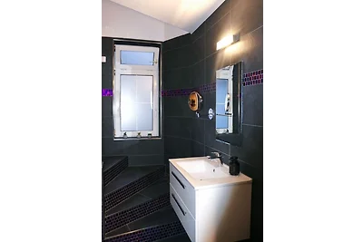 YR