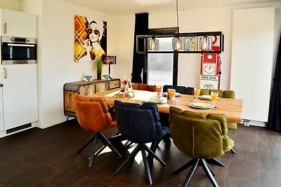 Royale Cube mit Dachterrasse.