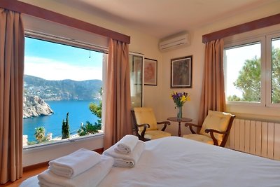 Villa with incredible sea views