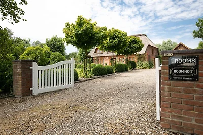 Luxuriöses Ferienhaus Room No. 7