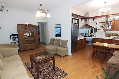 One bedroom. 4 B.Grinchenko str.