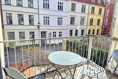 App. 1 mit Balkon - Café 28 &