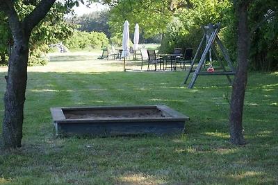 Gut Rattelvitz, Galerie F WEST