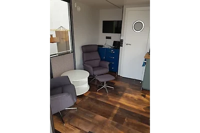 exclusives Hausboot "Tante Trost"