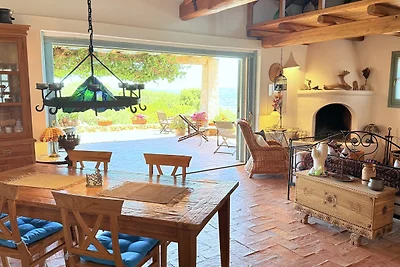 Grosses Ferienhaus mit Pool +