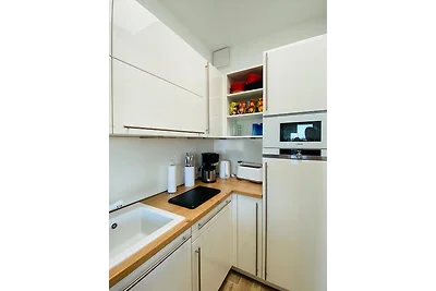 Port Marina "Schlagseite"