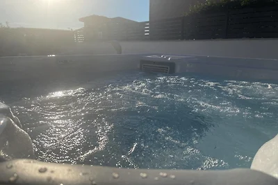 Villa Gusto 4*. Mit Pool und