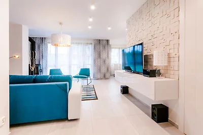 Sun&Snow Komuny Paryskiej -