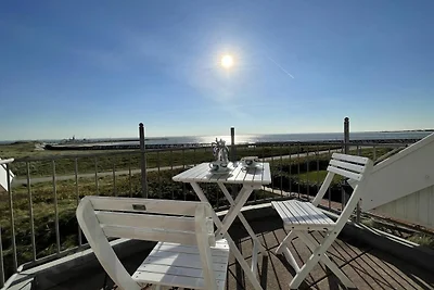 An Bord im Strandtuun