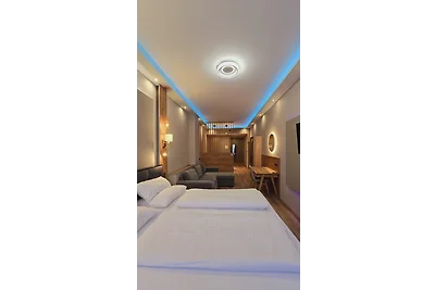 Elegance Lux Living 214