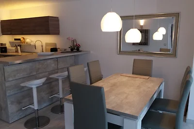 Haus in Cala Tarida, strandnah, bis
