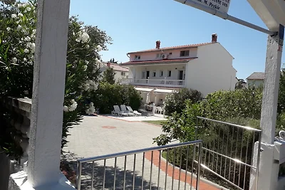 Apartment Daisy- excellent location