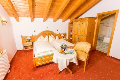 Doppelzimmer mit Bergblick im