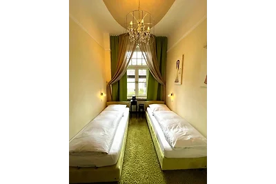 Apartment Gold und Silber