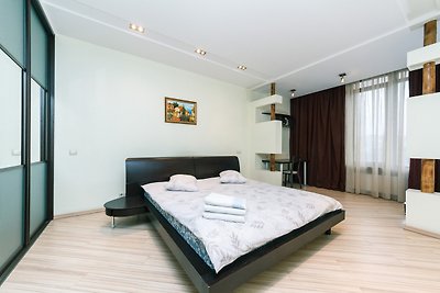 One bedroom. Luxe. 59 Zhylyanska