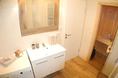 Wolkenlos 4 - Grossenbrode