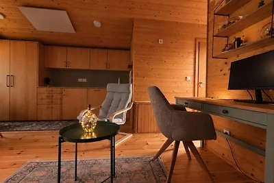 (206) The Tiny "Comfy" House
