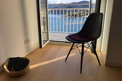 Moderne Wohnung mit Seesicht