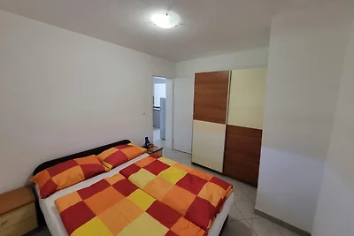 Wohnung für 2 Erwachsene und 2
