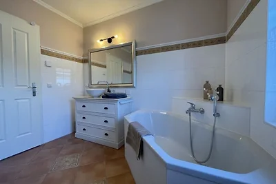 Luxus-Domizil am Wasser mit eigenem