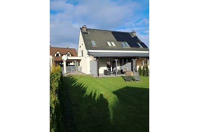 Ferienhaus Lilja mit Garten, Kamin