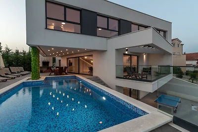 VillaLux2022 mit Pool beheizt