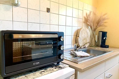 Haus am See mit Kamin in