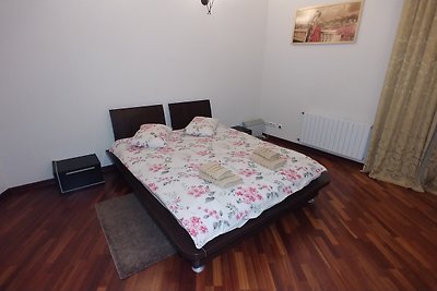 Two bedrooms. 25 V.Vasylkivska str.