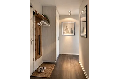 Apartment 35, "Captain's