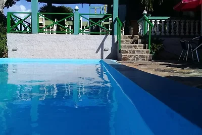 Casa Campo Alegre Claribel y Carlos