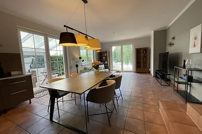 Luxus-Domizil am Wasser mit eigenem