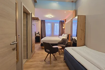 Elegance Lux Living 212