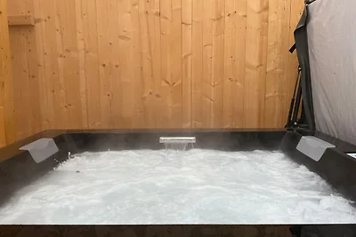 Wohnatelier Stehle mit Whirlpool