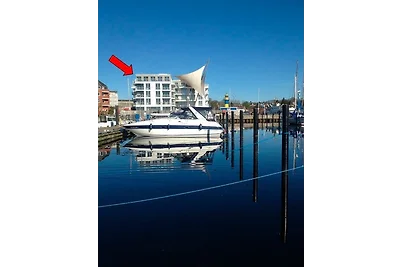 Apartment 35, "Captain's