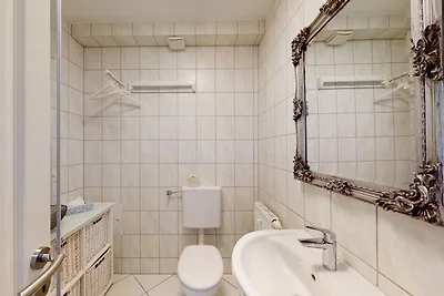 Wismarer Hangar - ABC606