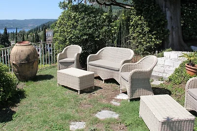 Holiday home relaxing holiday Gardone Riviera