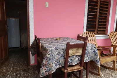 Hostal El Almendro Maritza y Omar