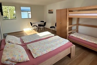 Ein Raum Apartment A