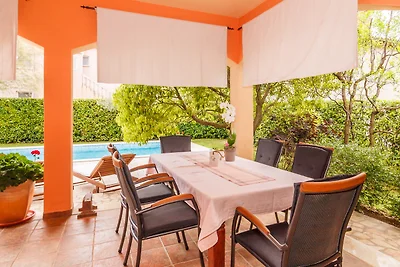 Vakantiehuis Ontspannende vakantie Peroj