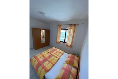 Wohnung für 5 Personen mit Pool