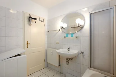 Am Ehrenmal 2 Seerose