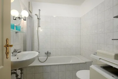 Am Ehrenmal 2 Seerose