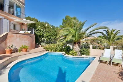Villa with incredible sea views and