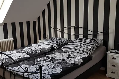 Drosselnest Moderne Design-Wohnung.