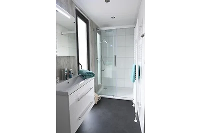 Exclusive Cube mit Meerblick direkt